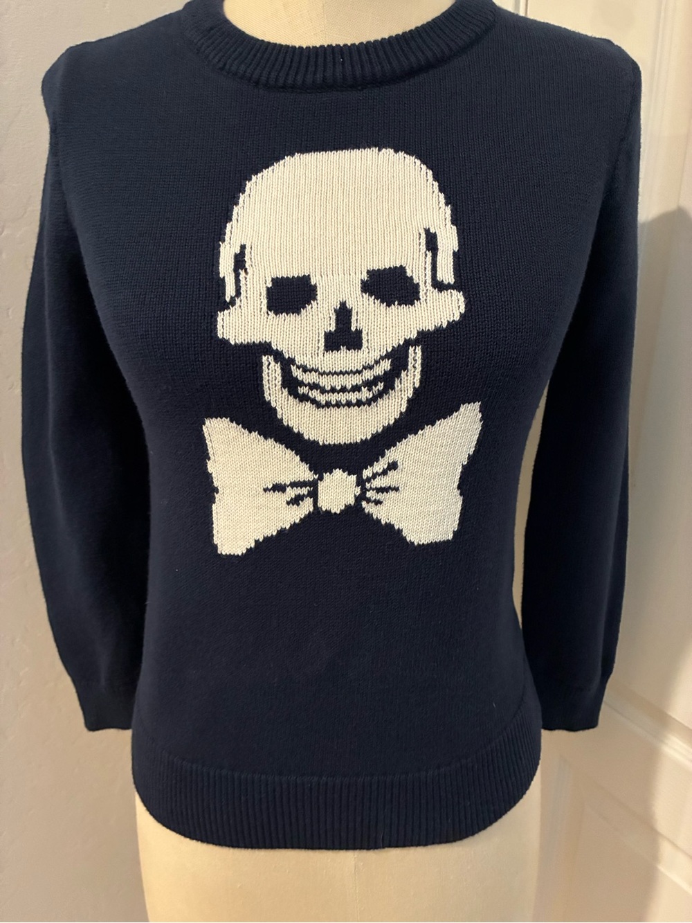 UNISEX Crewcuts Navy Crewneck Sweater with White Skull & Bow.  Boys L /women XS